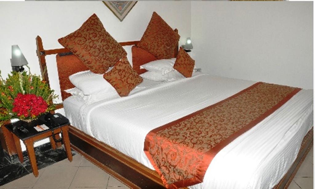 Hotel Shree Hari Puri Zewnętrze zdjęcie